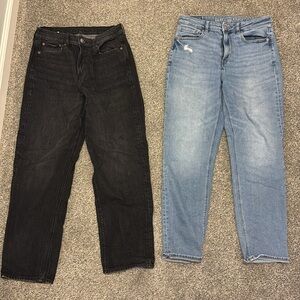 2 pairs of slightly used american eagle jeans